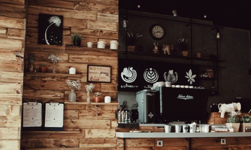 Quais são as vantagens de uma máquina de café para meu negócio?